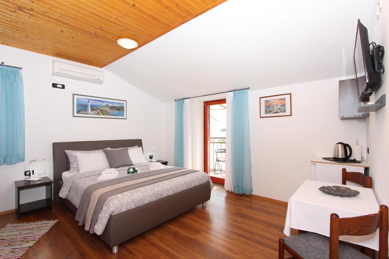 Rooms And Apartment Matosevic روفينج المظهر الخارجي الصورة